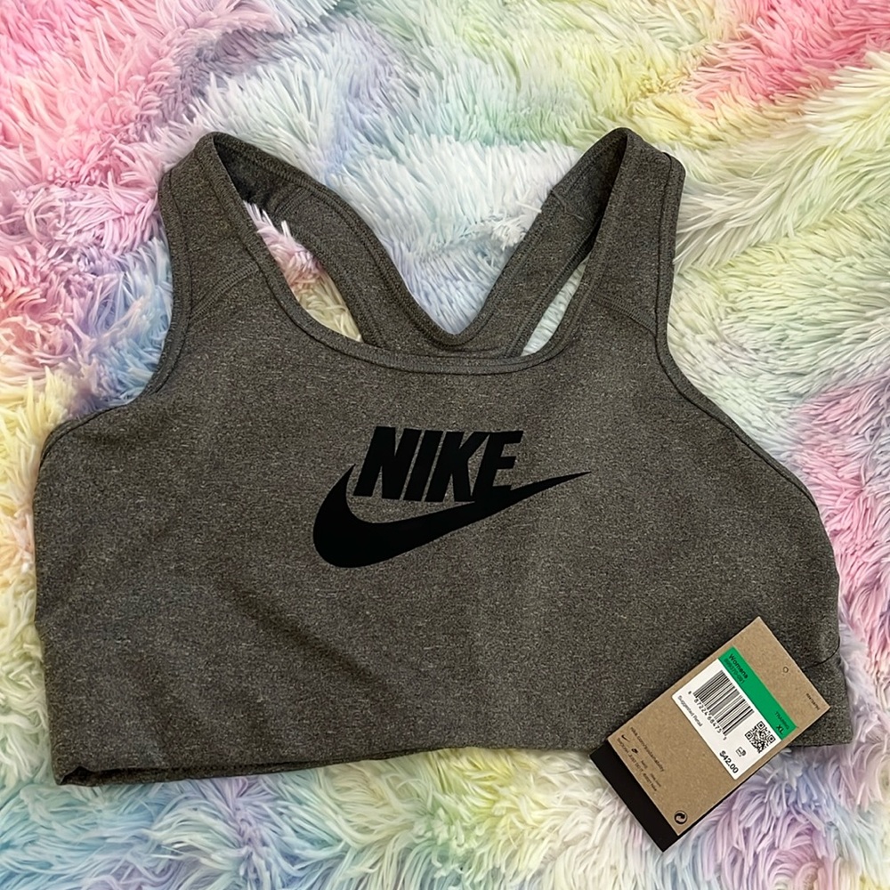 Dri-Fit Sports Bra - Picture 1 of 3